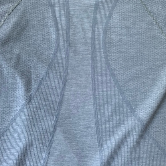 Zella Stand out seamless workout shirt sz small - Picture 6 of 7